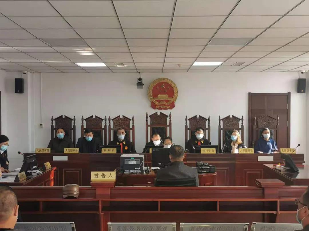 大安法院：邀请人大代表视察工作，增强公开透明度