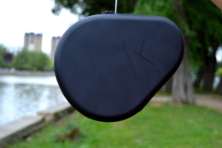 拜雅也来做蓝牙耳机？能否一战？拜雅乐谷蓝牙大耳