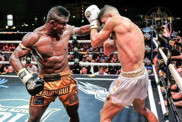 泰国世界拳王身价上亿，酷爱干农活，生活淳朴