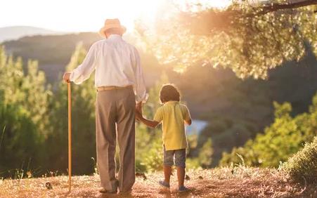 一个家庭的不幸，不是没钱，而是养了一个“富二代”