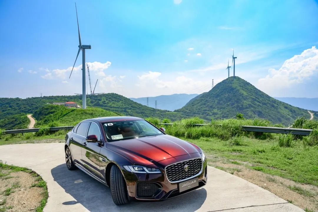 内饰大改，赛道试驾捷豹XFL