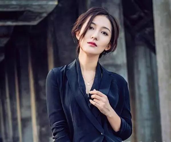 她天生御姐，撞脸俞飞鸿、高圆圆、江疏影、林