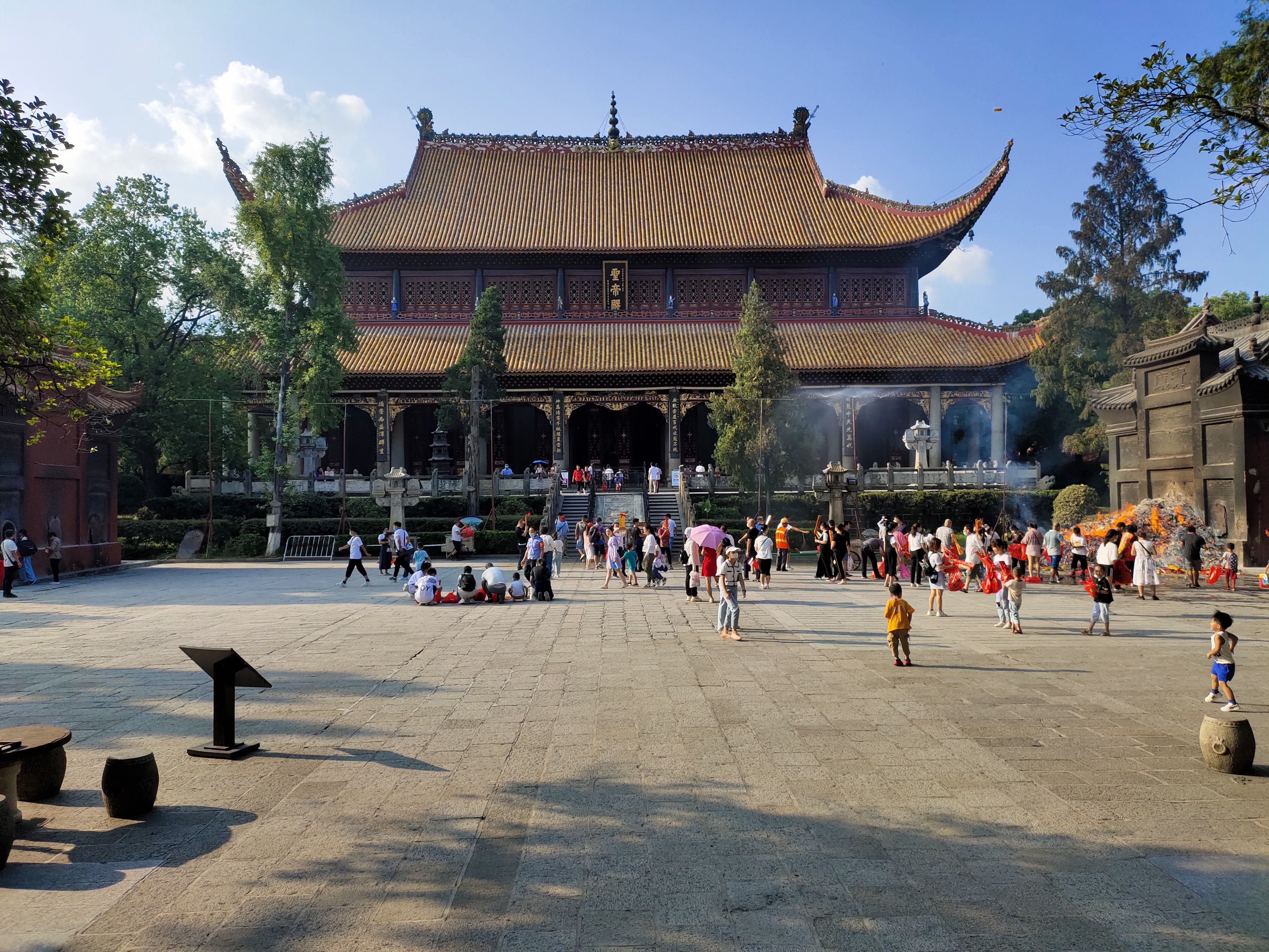 农历二月十九观音菩萨圣诞日，来南岳衡山拜观音，度苦厄结佛缘