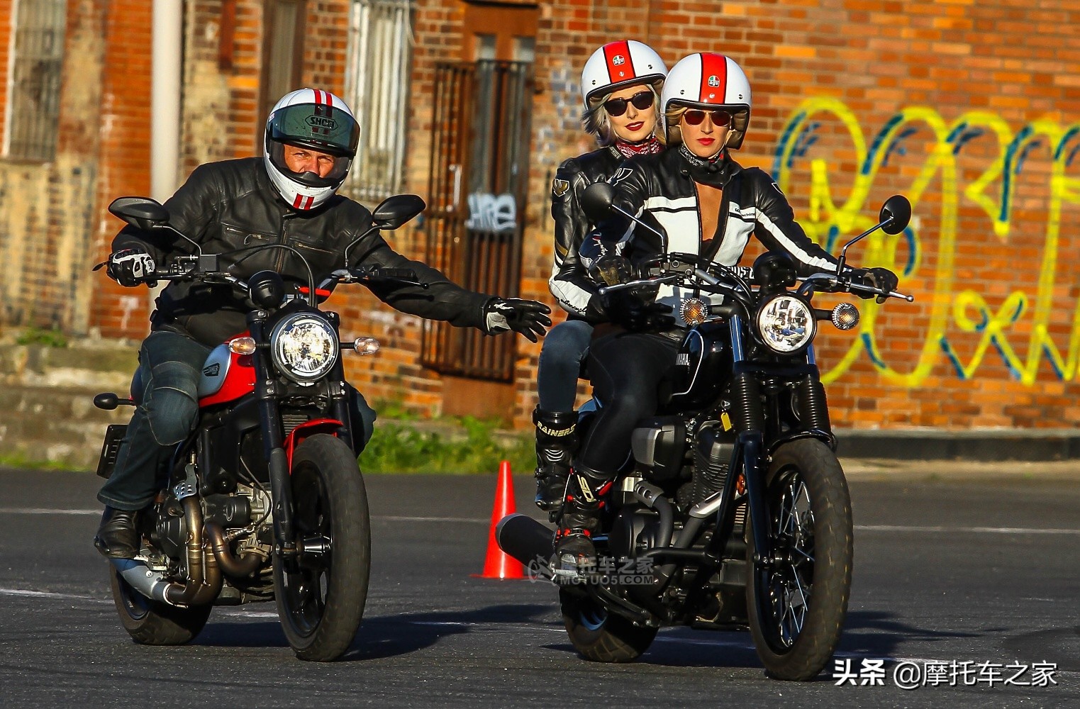 优雅的杜卡迪Scrambler自游和雅马哈SCR950，攀爬者中的扭力之王