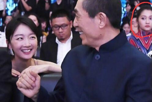 关晓彤郑爽杨幂，仨女星爸爸一个比一个厉害
