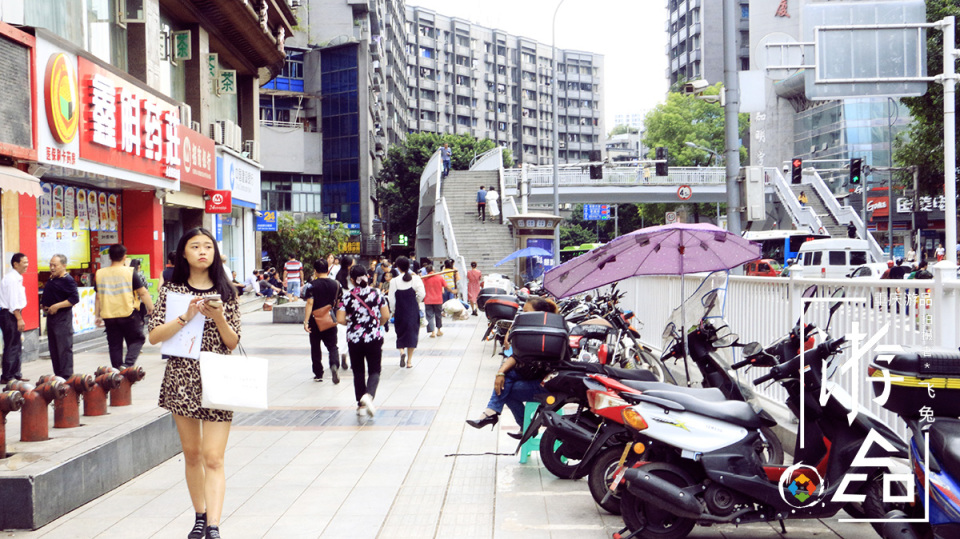 别再说重庆人是大老粗，火爆脾气的背后，是勇猛坚强的生命哲学