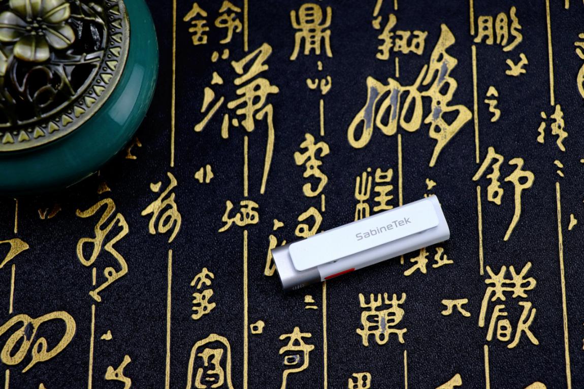 個(gè)頭小，拾音好。UP主體驗(yàn)塞賓無線智能麥克風(fēng)