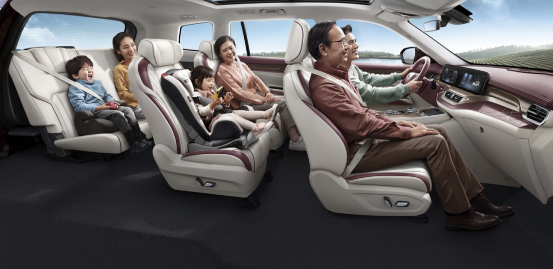 比汉兰达尺寸更大，比锐界更便宜，这台福特搞事情？