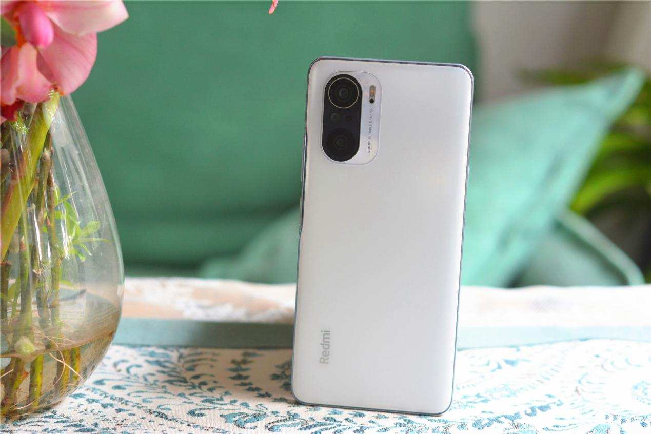 Redmi K40真机上手体验，三个优点一个缺点，网友没想到
