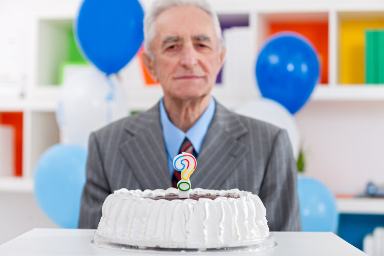 长寿有哪些共性？976名百岁老人调查：活得长不长，这3点很关键