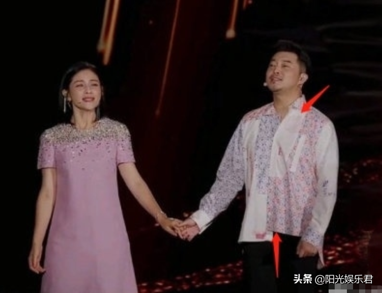 胡可回应沙溢系错扣子：买家秀与卖家秀的区别，又该心疼沙老师了