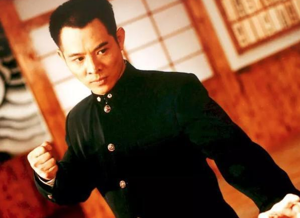 有种“尴尬”叫鲁豫问李连杰爷爷是谁，李连杰