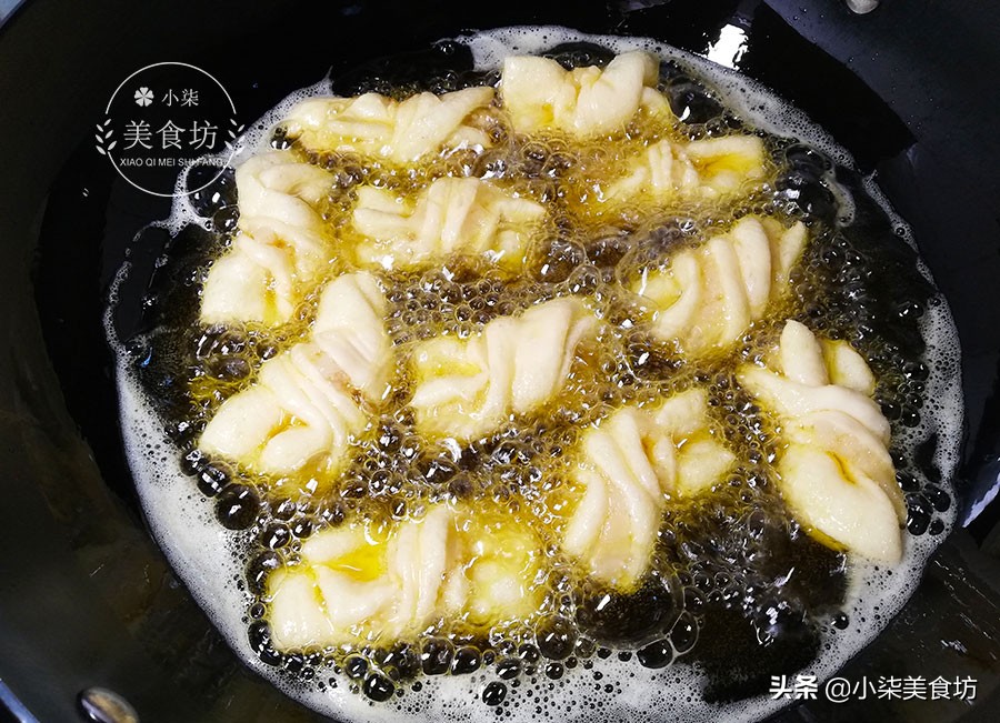 图片[13]-2碗面粉 半碗糖 在家炸了一大锅油果子 小时候解馋的小零食-起舞食谱网
