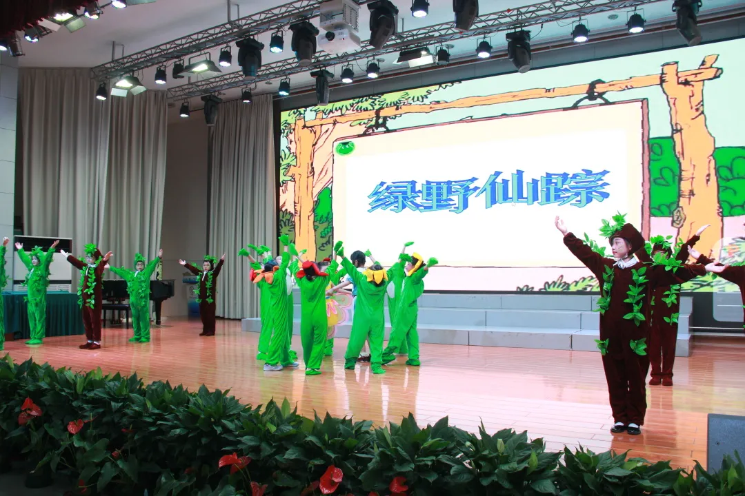 成都市双流区棠湖小学——阅读活动｜童话里绽放 阅读中成长