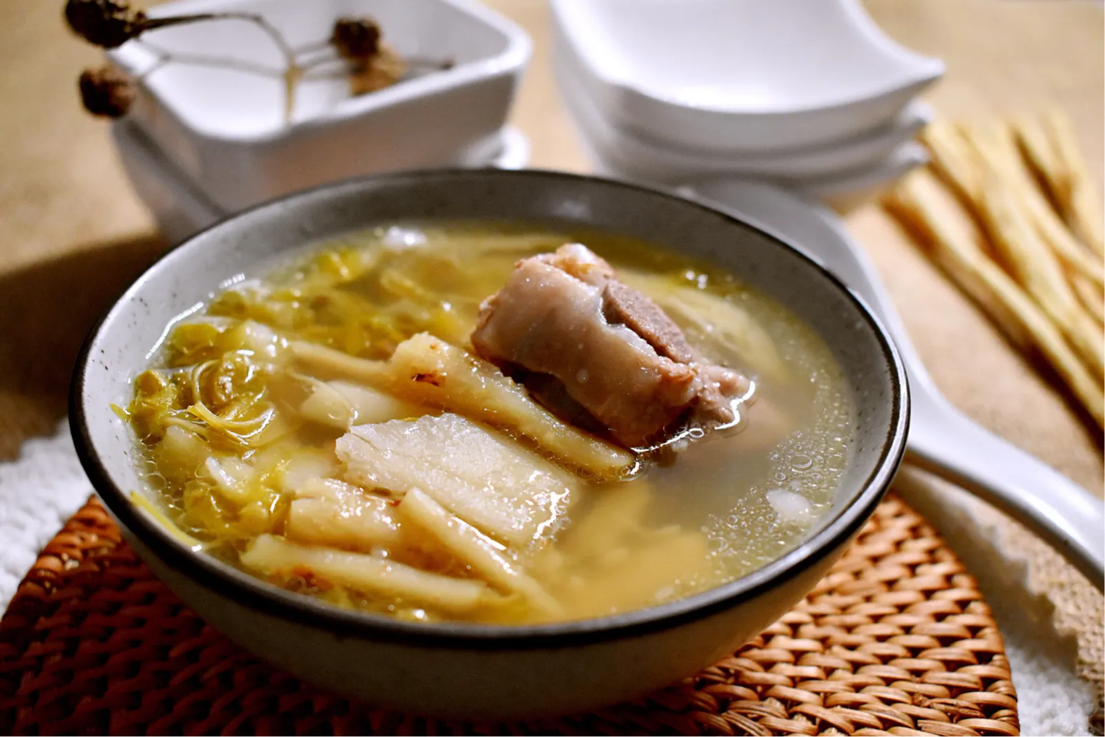 慢性胃炎的日常保健——滋阴,补脾,养胃——沙参淮山排骨汤 食补药膳 第1张 慢性胃炎的日常保健——滋阴,补脾,养胃——沙参淮山排骨汤 食补药膳 第1张