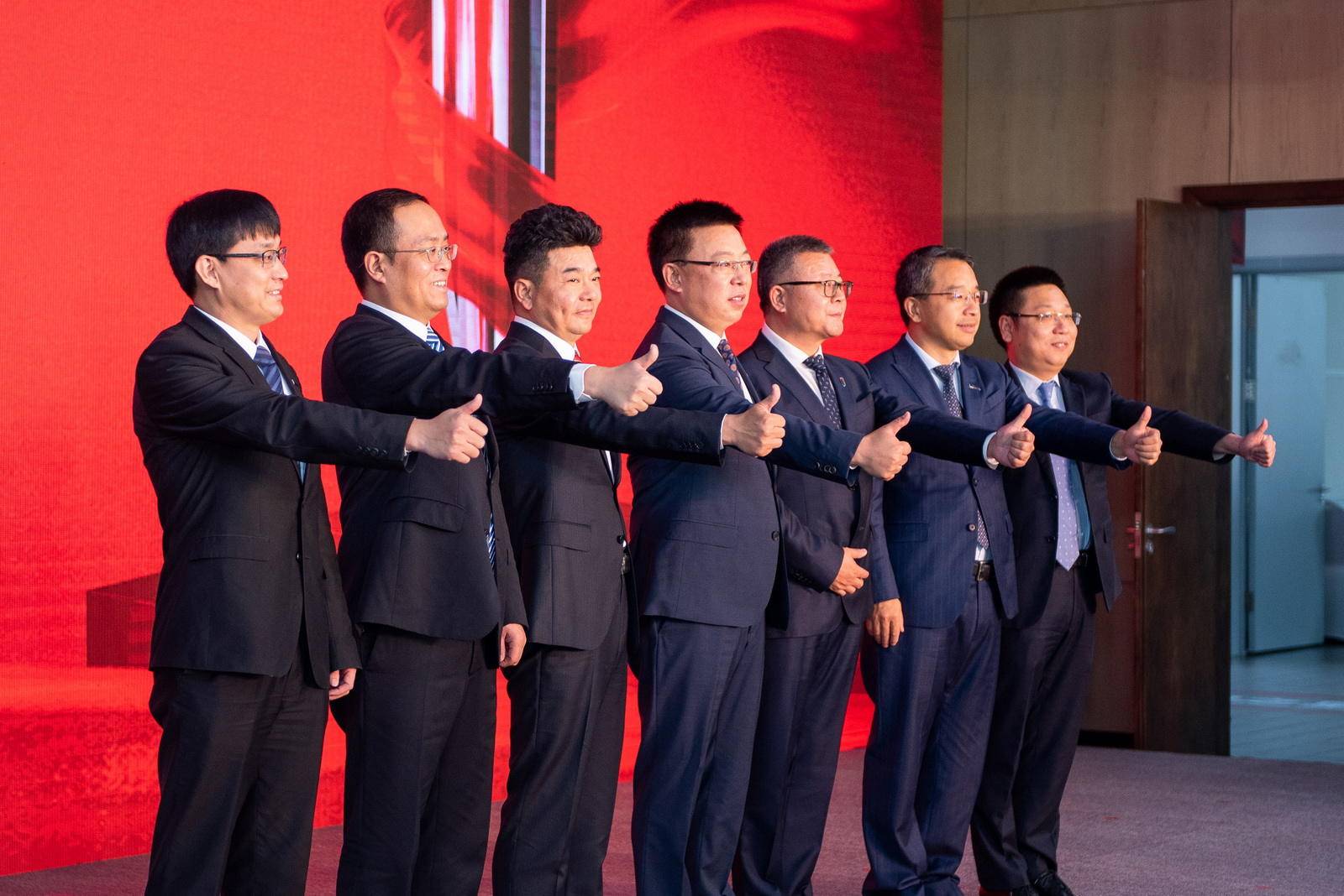 投资人总经理全员上阵，红旗百日练兵“极致营销”