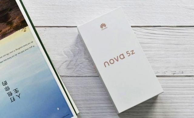 2000元下列的手机上，三星M30S与华为公司Nova 5Z比照，哪种非常值得下手？