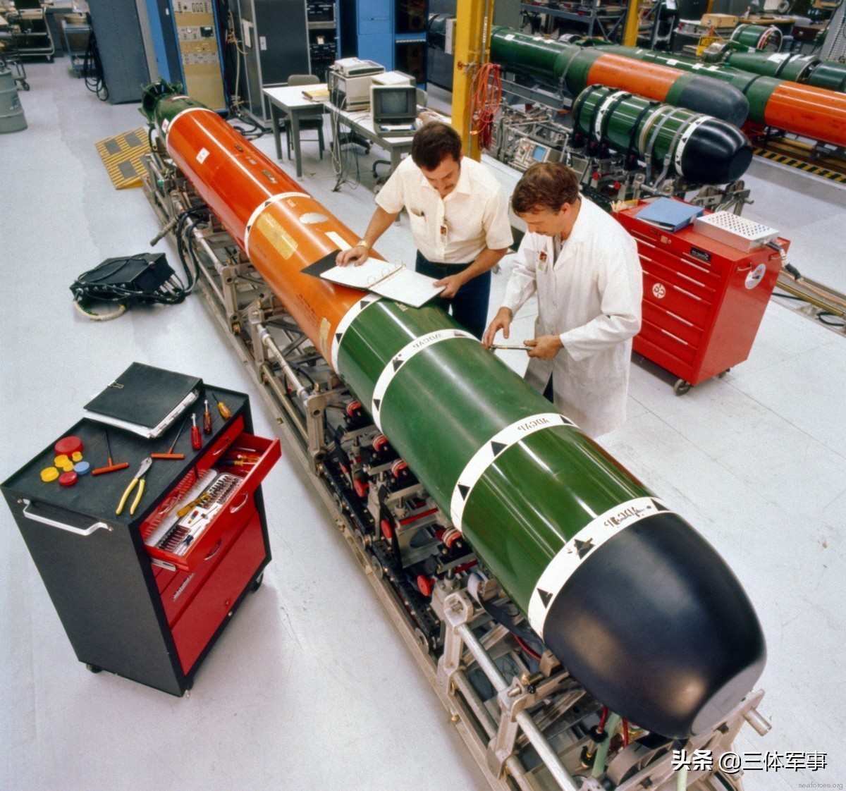 潜艇界的“小李飞刀”：直径不到1米，却能挡住