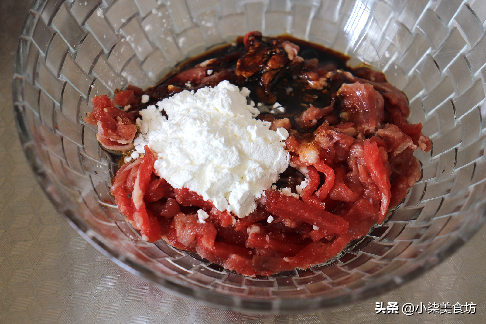 炒豆角時，切記不要直接下鍋炒，多加2步，鮮嫩入味，營養又下飯