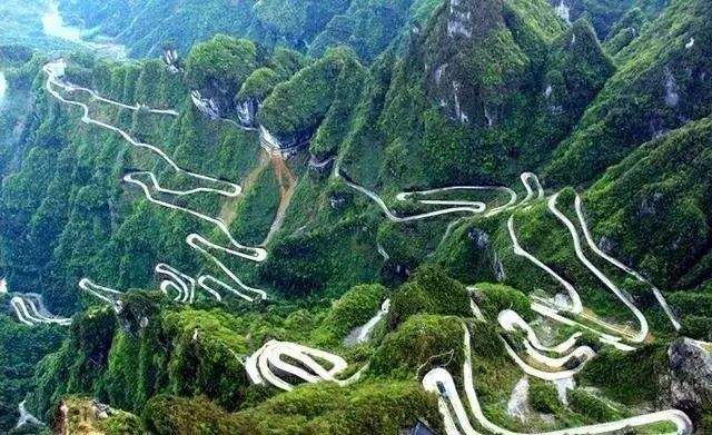 中国最适合自驾游的十条绝美公路，避开人潮去兜兜风吧