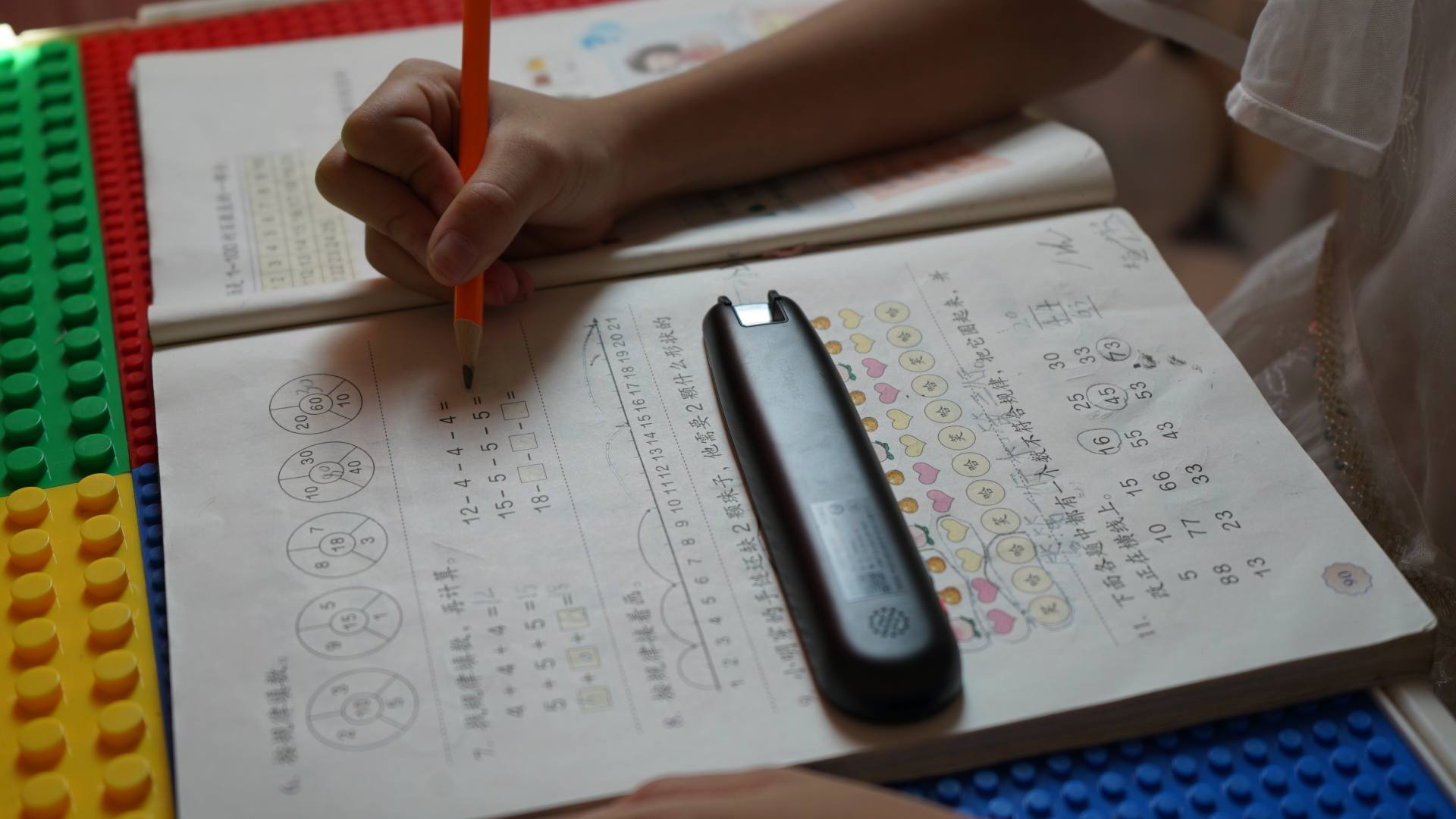 “请”华为智选有道词典笔当家教后，再也不用担心孩子的学习了