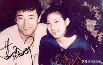 周星驰青梅竹马的街坊,嫁给最帅“杨康”,这个女人真如此好命?