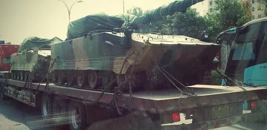 下一代空降战车前，让空降兵先坐到轮子上