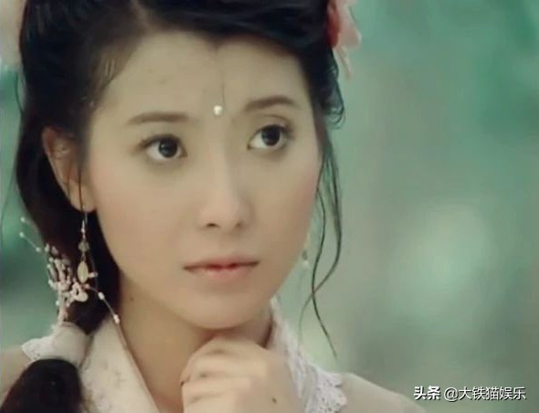 8位沒“少女感”的女星，20多歲時顯老，同齡人老了她們卻反超了