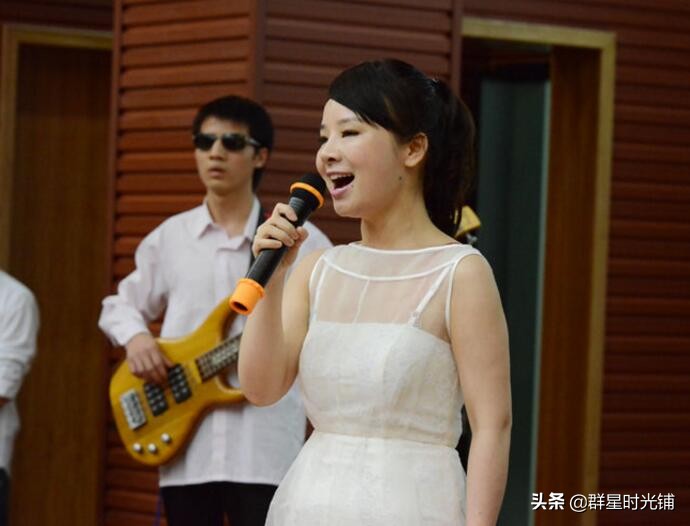 湖南盲人歌手刘赛：因蛋黄派和男友结缘，军人丈夫愿意捐献眼睛