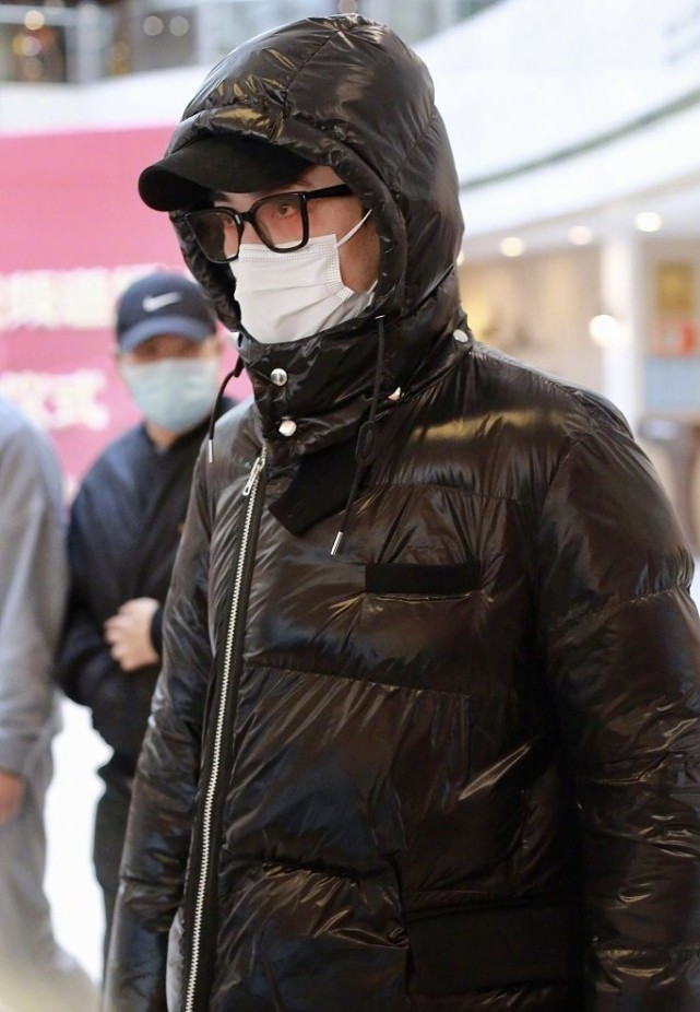 Spring battle array of late couplet platoon is too giant: 3 top shedding show 1000 royal seal personally, hot cling to wear formerly like blue green grass