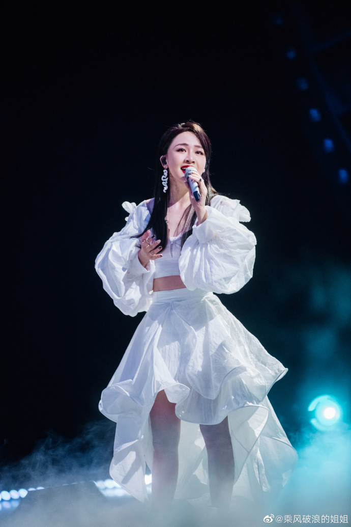 乘风破浪的姐姐第二季五公排名和淘汰名单那英组达尔文蜜汁好听