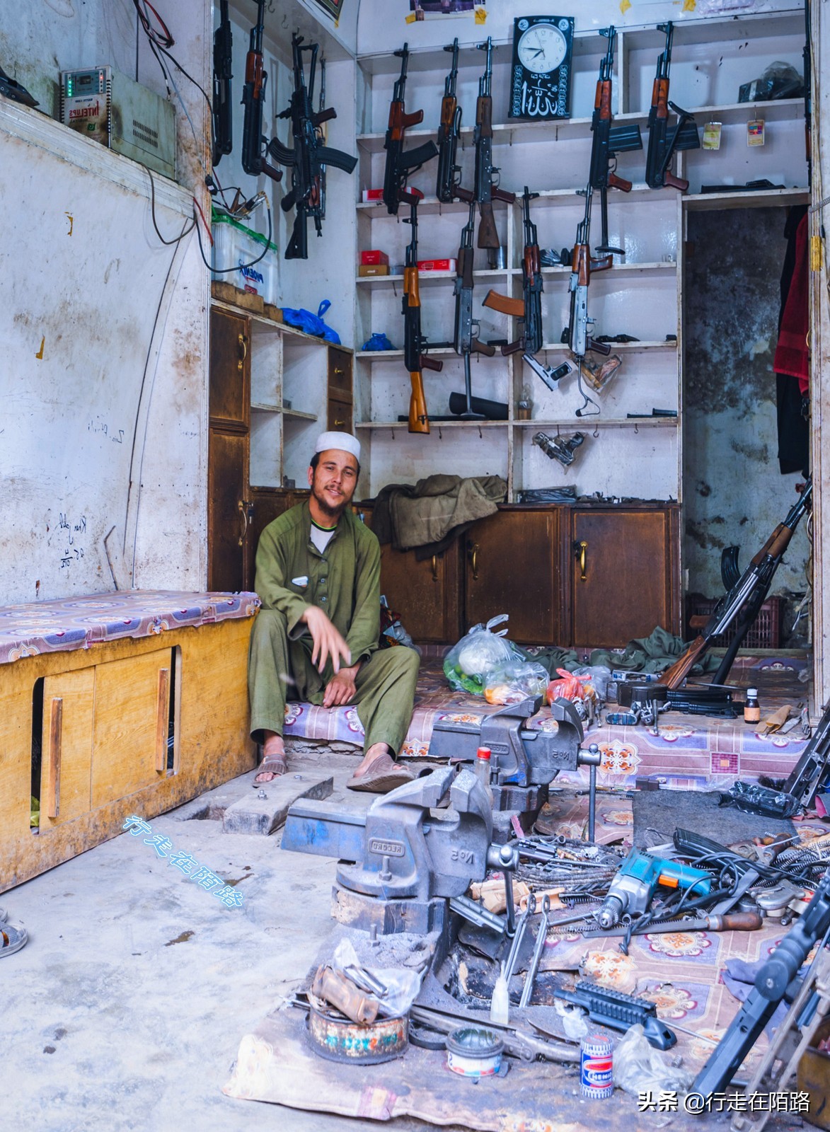 亚洲最大黑枪产地：你敢给原型我就敢仿造，导