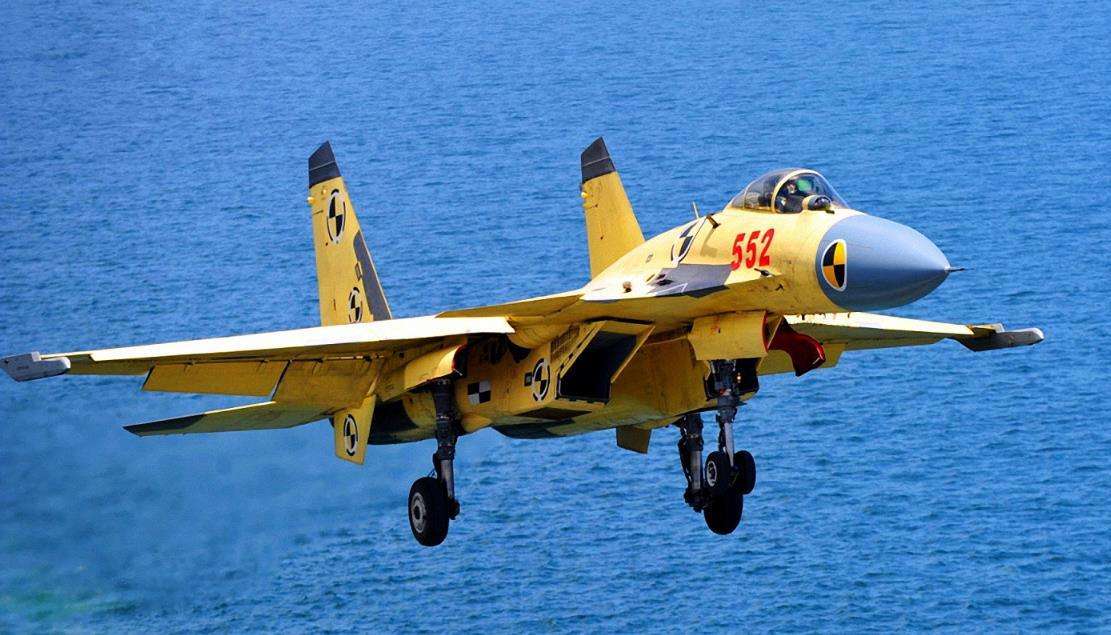 当年俄罗斯拒售苏-33，嫌买的太少，那歼-15是怎么来的