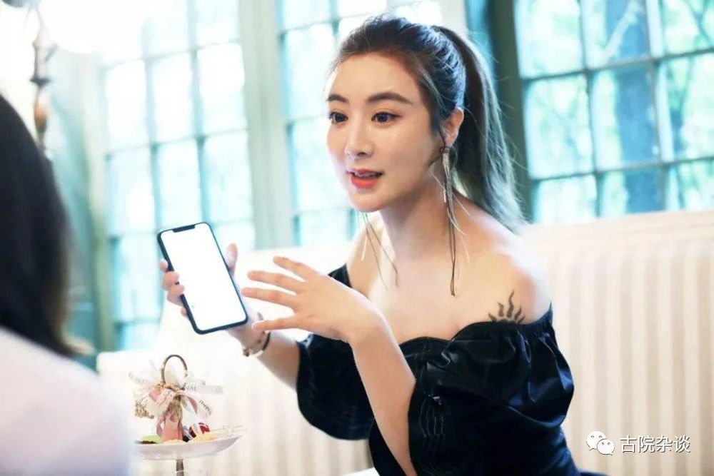 36岁薇娅突然停播住院手术：那些不要命的成年人