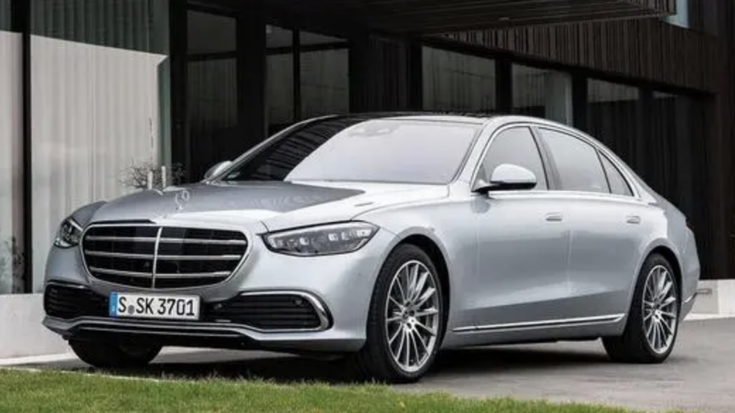 皇冠陆放预售价28万起，奔驰S级或将缩水为2.5T发动机