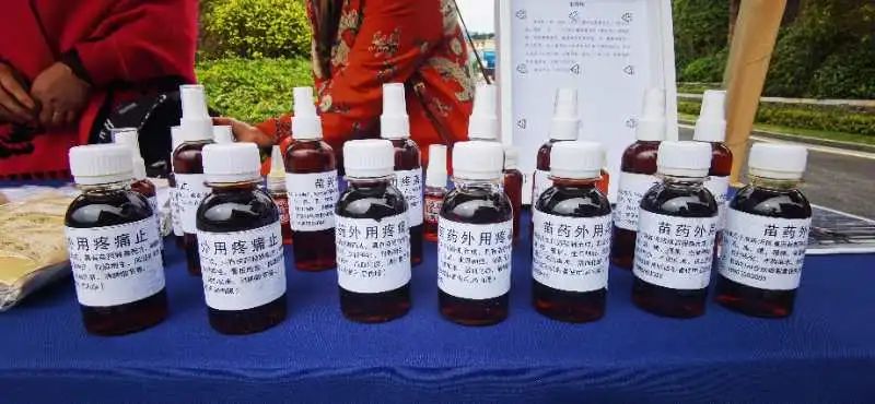 黔东南州苗侗医药文化展在丹寨万达小镇举行，快来围观