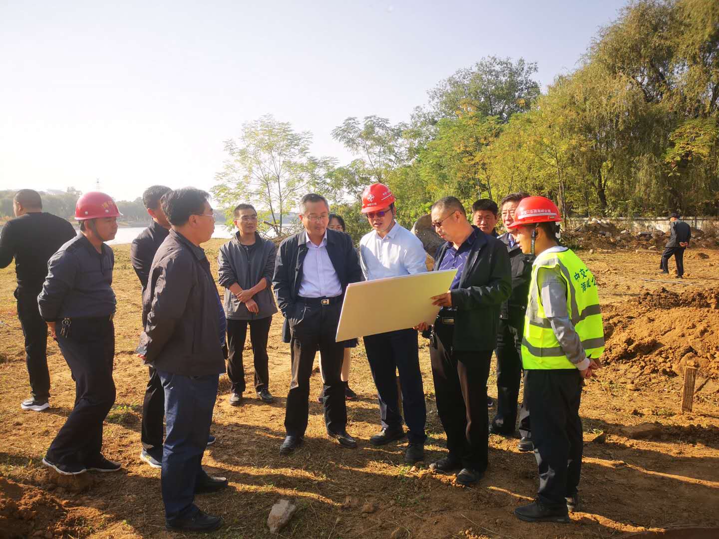 山东省曲阜市市长彭照辉到中交一公局曲阜项目调研