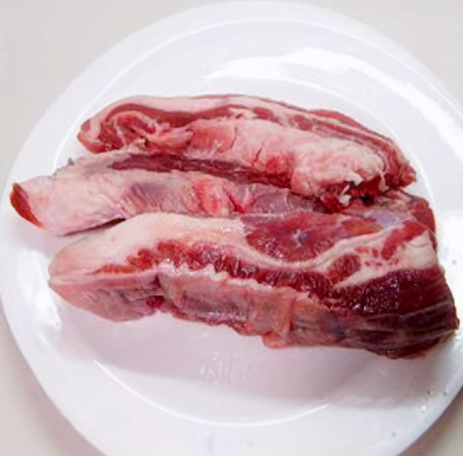 图片[1]-解冻肉技巧 只需2种调料 10分钟解冻 口感和鲜肉一样-起舞食谱网
