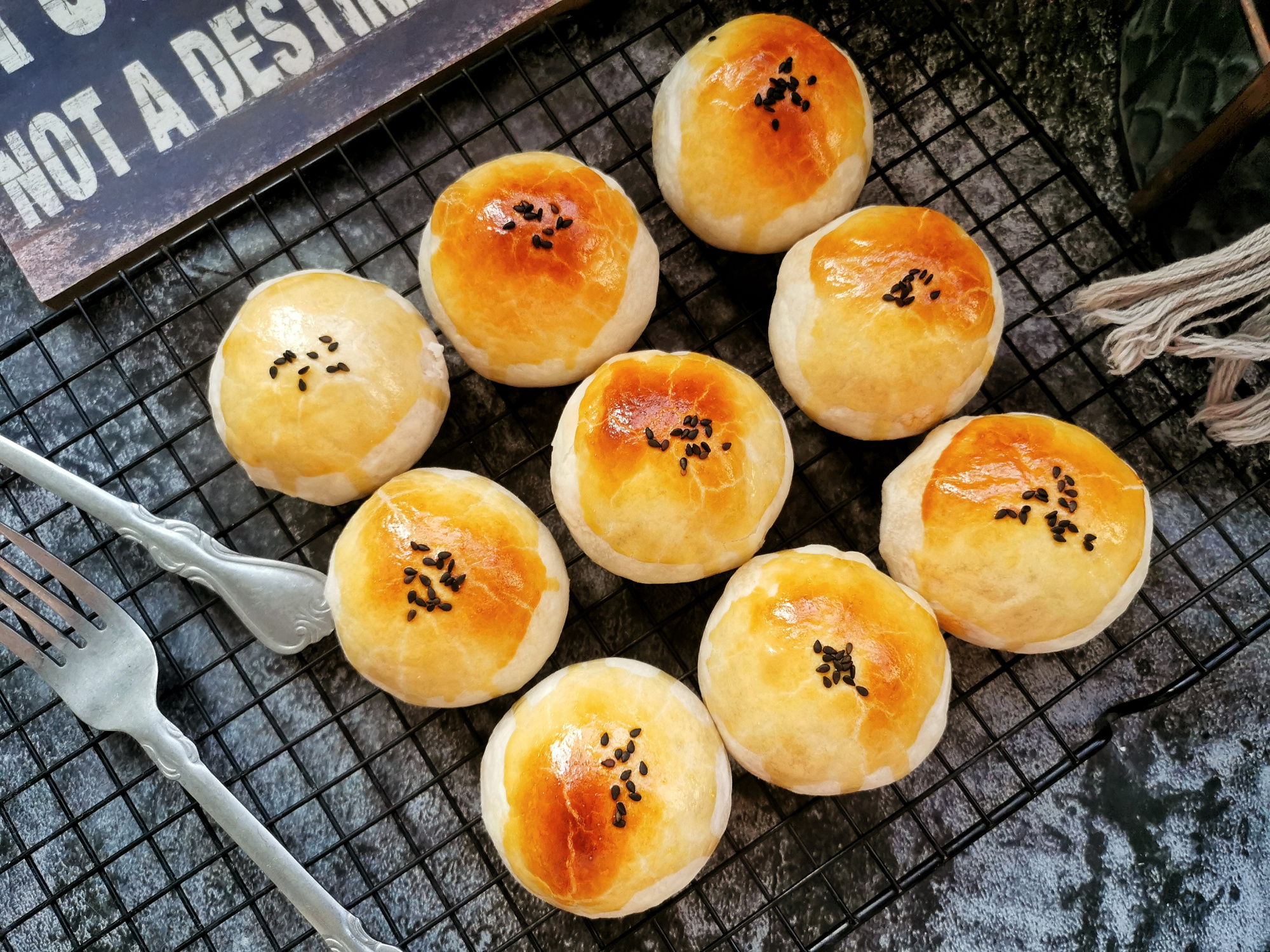 私房爆款！20块一个的土豪金蛋黄酥，配方大公开，多种口感超满足