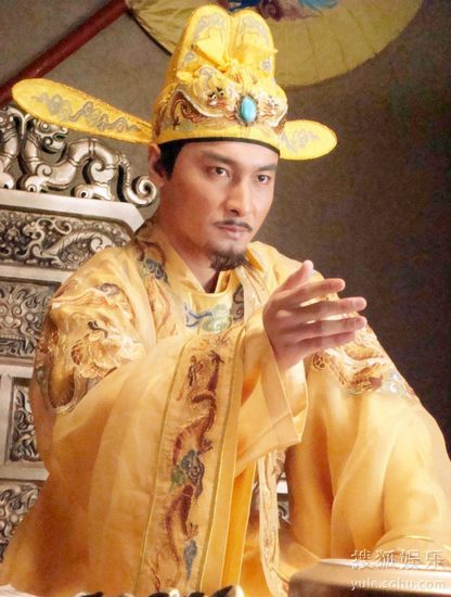 龙袍是帝王的象征，为什么宋朝皇帝不穿龙袍？