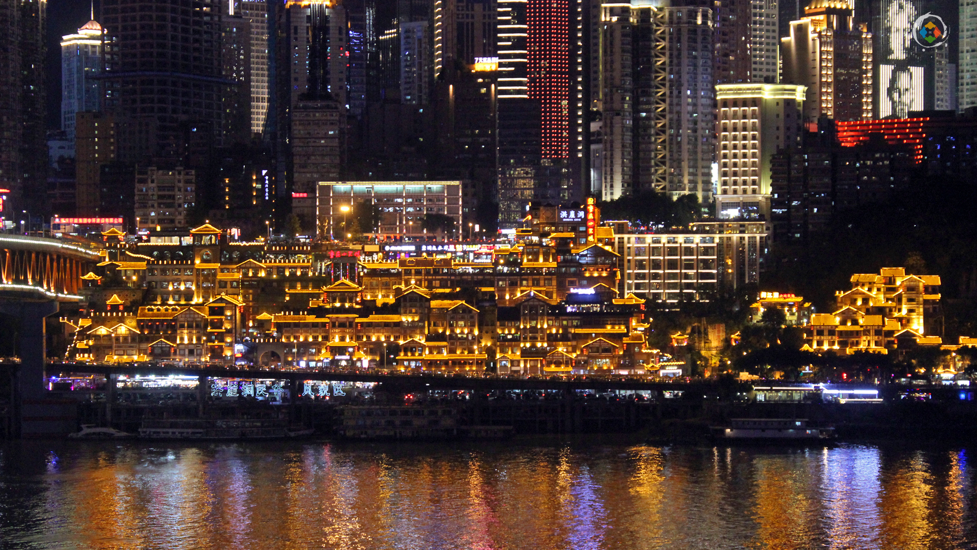 南方人对下雪的渴望：花20块买一桶雪，重庆人能够理解吗？