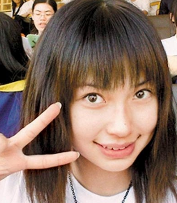 从"片酬8000万"到“无戏可拍”，离开黄晓明，baby真的啥也不是？