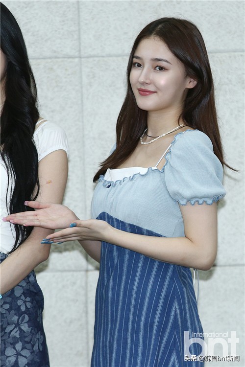 「bnt PHOTO」MOMOLAND为低收入家庭女性 捐赠1500套女