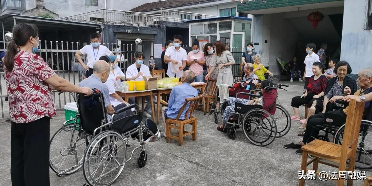 澧县澧西街道积极为老年人接种疫苗 提供人性化服务