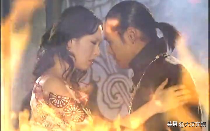 《第八号当铺》这部被禁播多年的魔幻偶像剧，