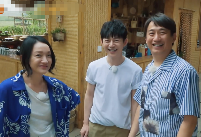 《向往》热度全靠嘉宾，常驻MC缺乏综艺感，网友喊话：郭麒麟留下