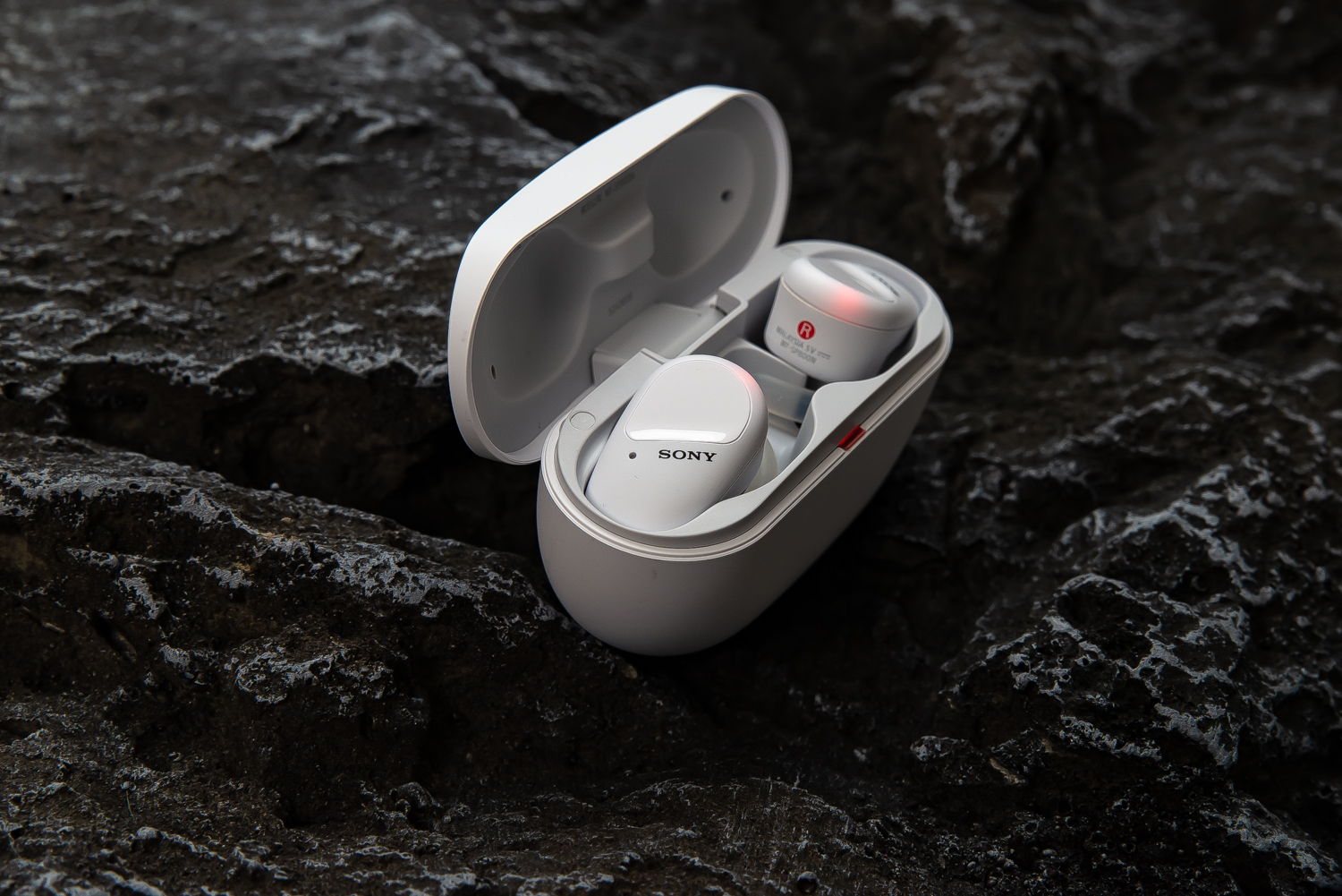 索尼wfsp800n评测触控操作长续航ip55级防水