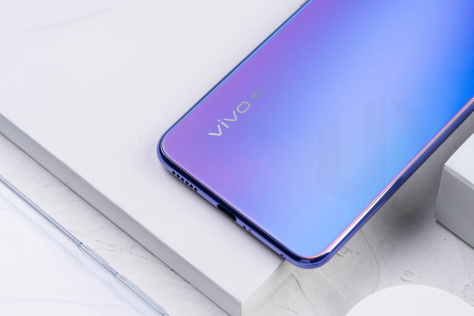 轻巧度和时尚潮流感全方位升級，vivo S7产生全新升级感受