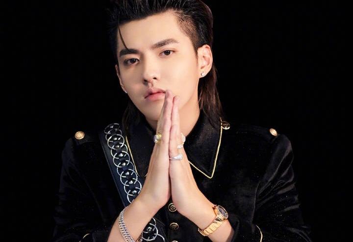 为什么“天使女孩”鹿依否认和吴亦凡交往？原因可能在吴亦凡身上