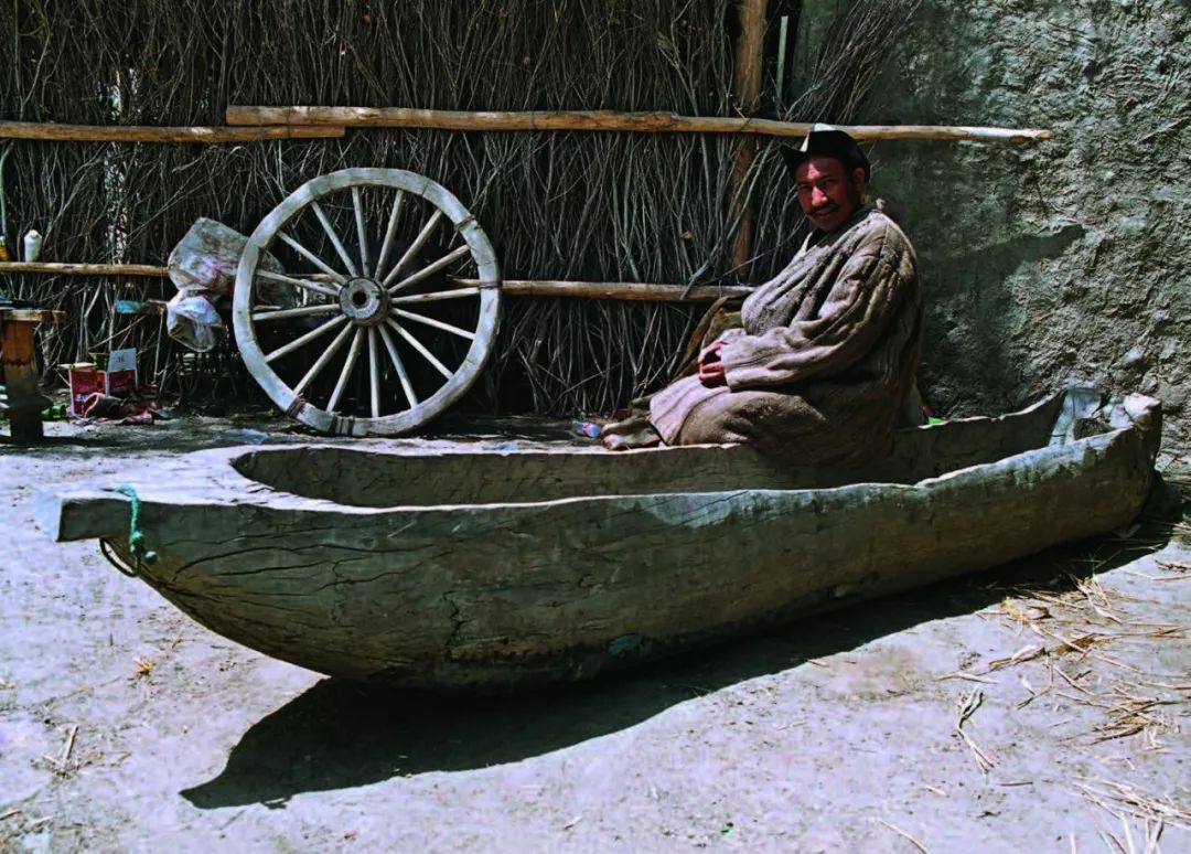 塔克拉玛干沙漠，中国最大的沙漠才不是“死亡之海”！